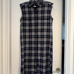 Banana Republic Navy Blue and White Sleeveless Midi Dress